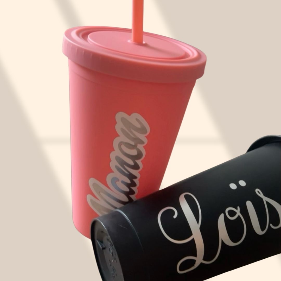 Gobelets personnalisés avec paille