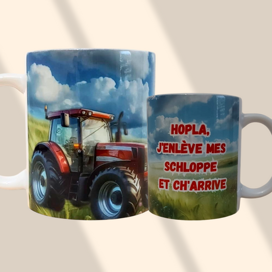 Mug personnalisé Tracteur rouge Hopla j'enlève mes schlopp et ch'arrive